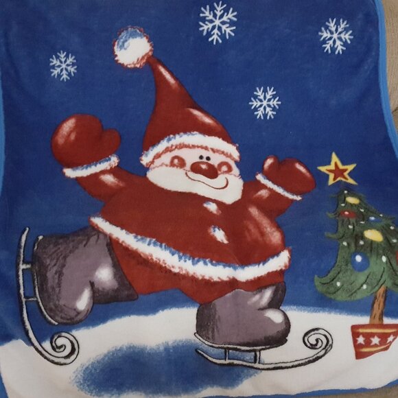 Christmas Throw Blankets - Picture 3 of 16